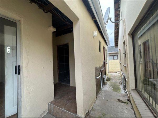 2 Bedroom Property for Sale in Mdantsane Eastern Cape